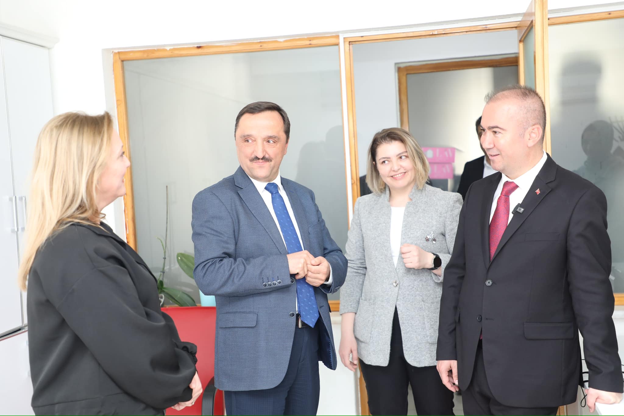 ULUÇAY: AFJET GENEL MÜDÜRÜ  KARA VE KURUM PERSONELİNİ ZİYARET ETTİ