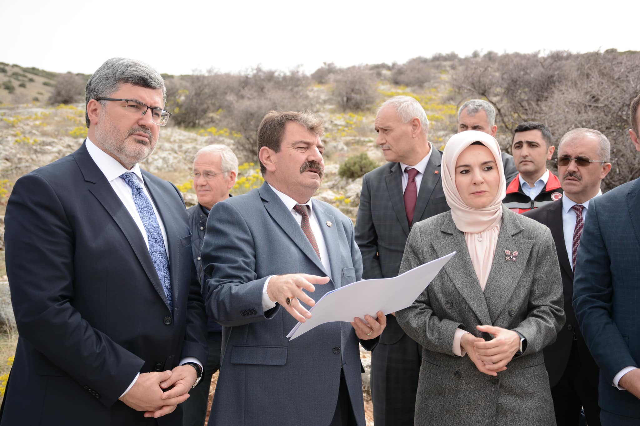 SARI VE  GÖKTAŞ, DİNAR'DA YAŞLI BAKIM VE REHABİLİTASYON MERKEZİ PROJESİNİ İNCELEDİ"