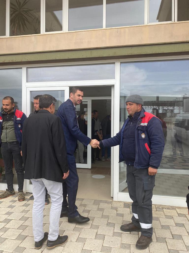 "EMEKÇİYLE EL ELE ŞEHRİ ŞAHA KALDIRACAĞIZ"