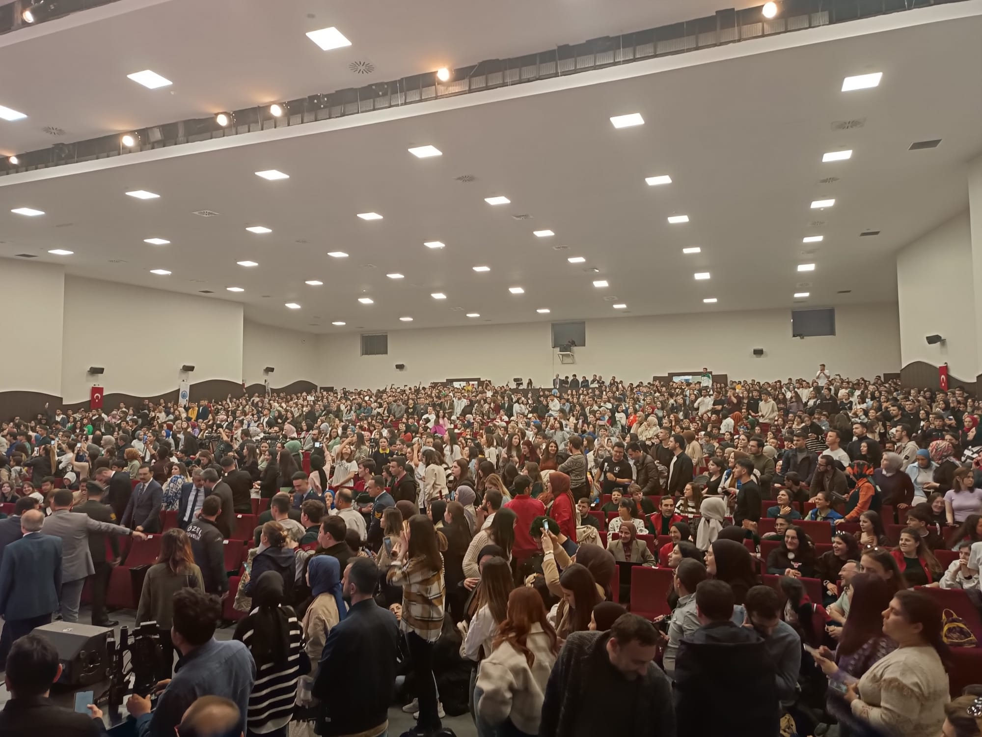 'DÜNYADA ÖNEMLİ UZAY GÜÇLERİNDEN BİRİSİ HÂLİNE GELECEĞİZ'