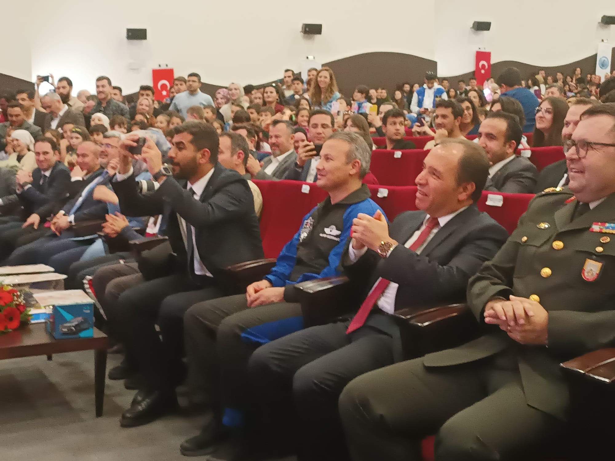 'DÜNYADA ÖNEMLİ UZAY GÜÇLERİNDEN BİRİSİ HÂLİNE GELECEĞİZ'