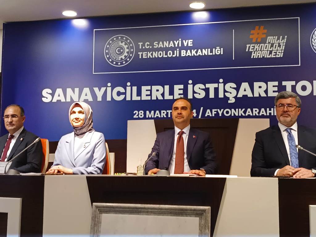 BAKAN KACIR ATSO'DA İŞ İNSANLARIYLA BULUŞTU