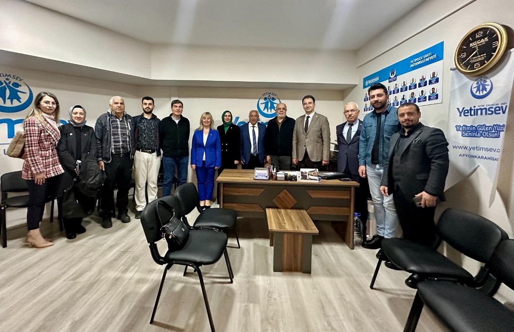 KÜÇÜKKURT YETİM ÇOCUKLAR VAKFI'NI ZİYARET ETTİ