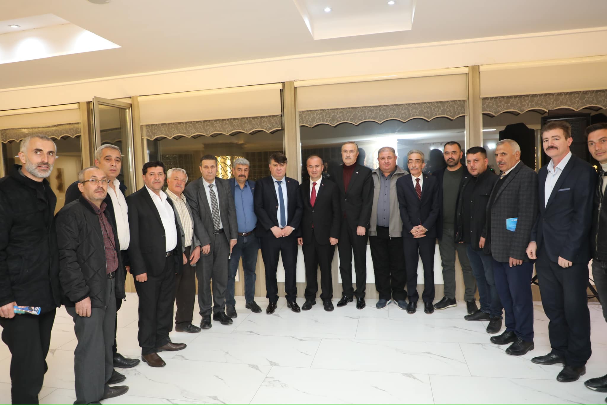 BAKAN KACIR ESOB İFTARINA KATILDI