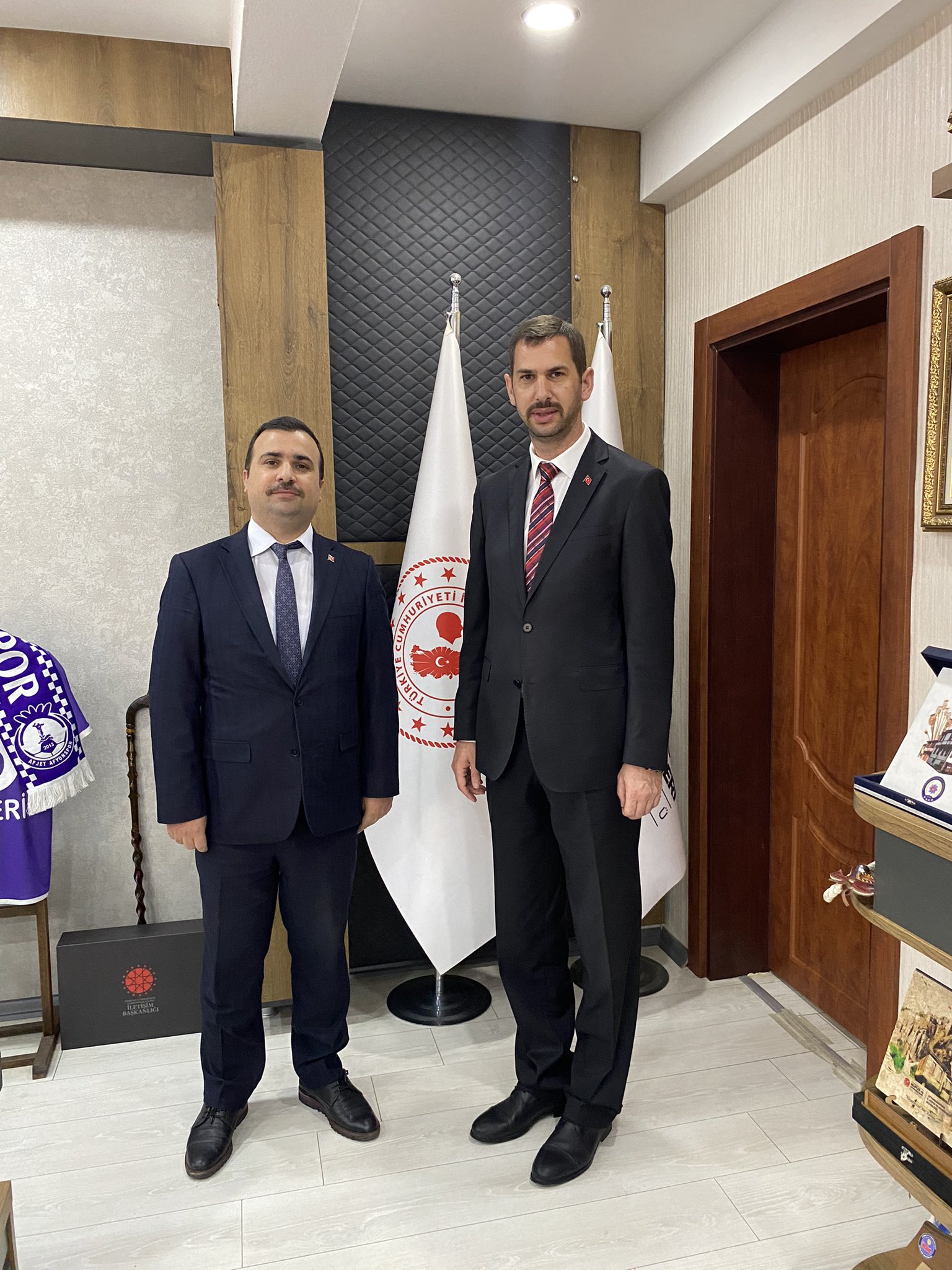 İYİ Partili Yağcı Müdür Tanyeri'yi Ziyaret Etti