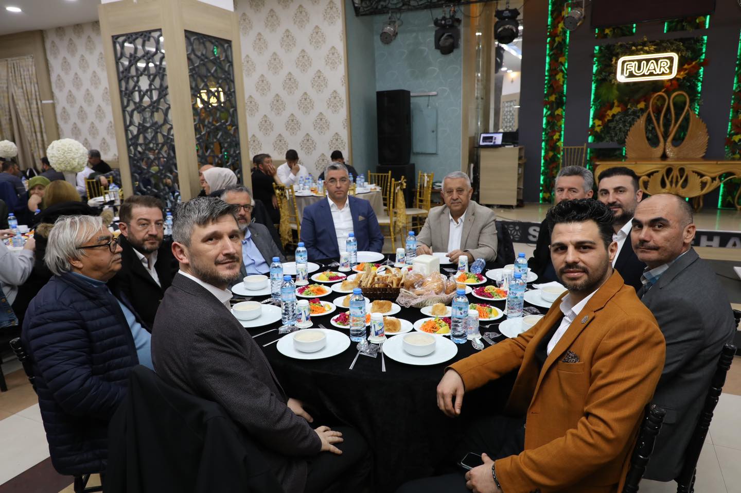 ZEYBEK BELEDİYE ÇALIŞANLARI İLE İFTAR PROGRAMINDA BULUŞTU