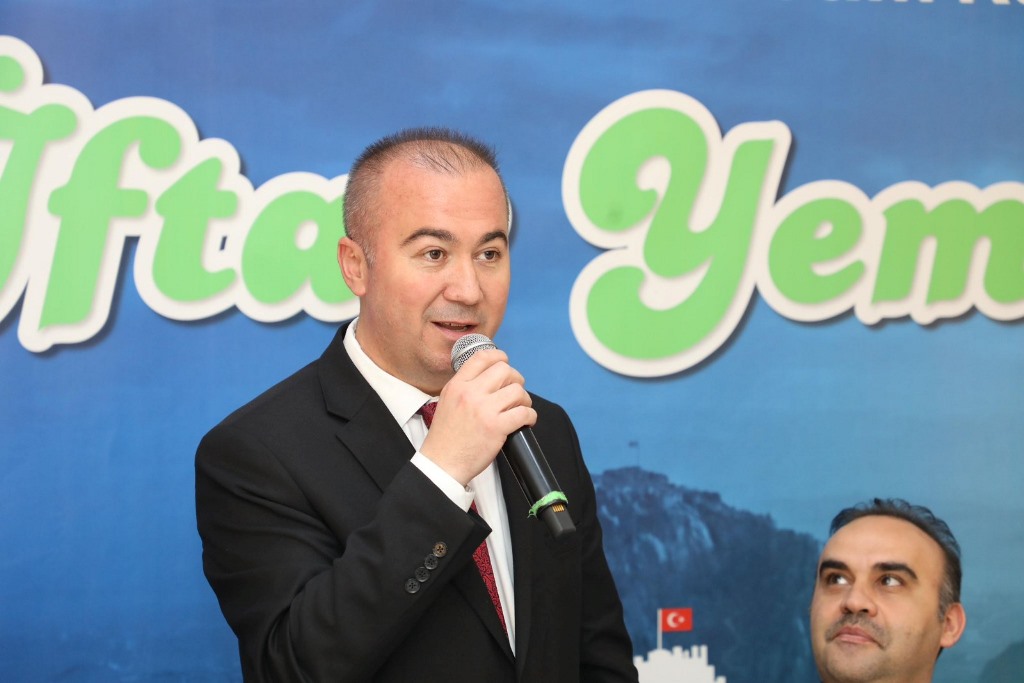 BAKAN KACIR: AFYONKARAHİSARLI ESNAFLARIMIZIN HER DAİM DESTEKÇİSİYİZ