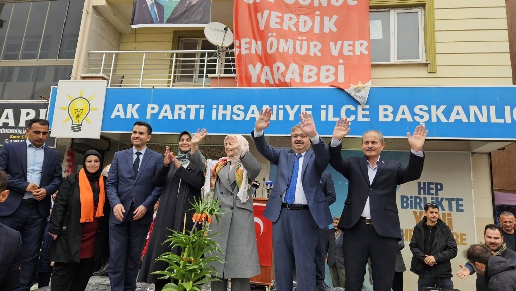 BAKAN GÖKTAŞ VE YURDUNUSEVEN İHSANİYE'Yİ ZİYARET ETTİ
