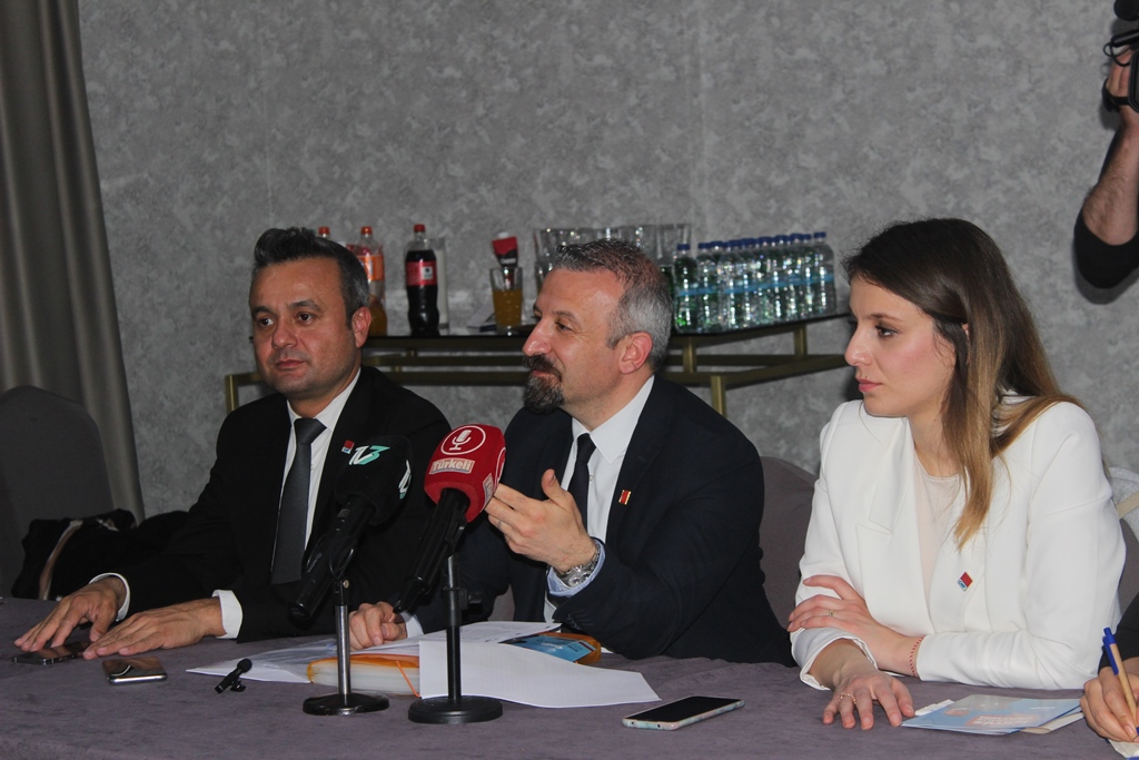 ŞÜKRÜ PANCAR'IN LİDERLİĞİNDEKİ CHP EKİBİ HIZLA İLERLİYOR