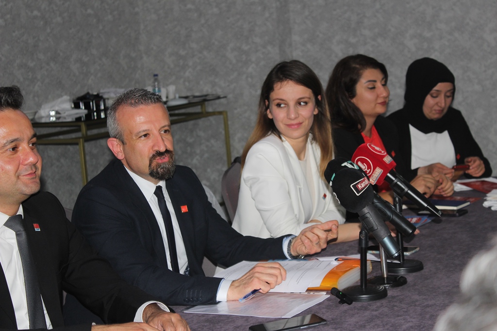 ŞÜKRÜ PANCAR'IN LİDERLİĞİNDEKİ CHP EKİBİ HIZLA İLERLİYOR