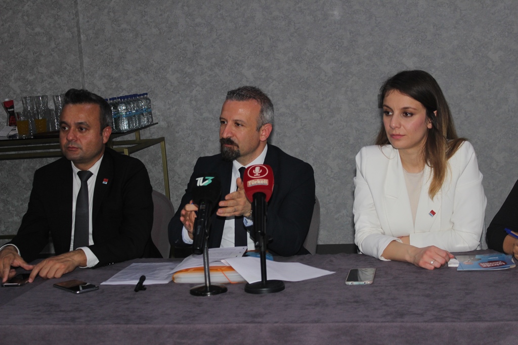 ŞÜKRÜ PANCAR'IN LİDERLİĞİNDEKİ CHP EKİBİ HIZLA İLERLİYOR