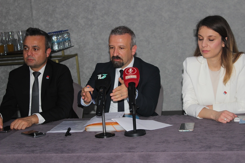 ŞÜKRÜ PANCAR'IN LİDERLİĞİNDEKİ CHP EKİBİ HIZLA İLERLİYOR