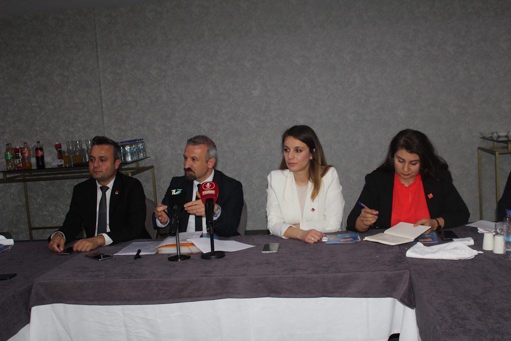 ŞÜKRÜ PANCAR'IN LİDERLİĞİNDEKİ CHP EKİBİ HIZLA İLERLİYOR