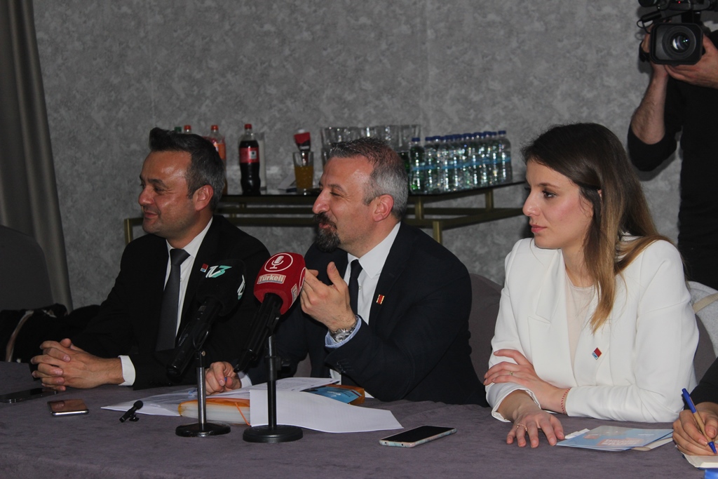 ŞÜKRÜ PANCAR'IN LİDERLİĞİNDEKİ CHP EKİBİ HIZLA İLERLİYOR