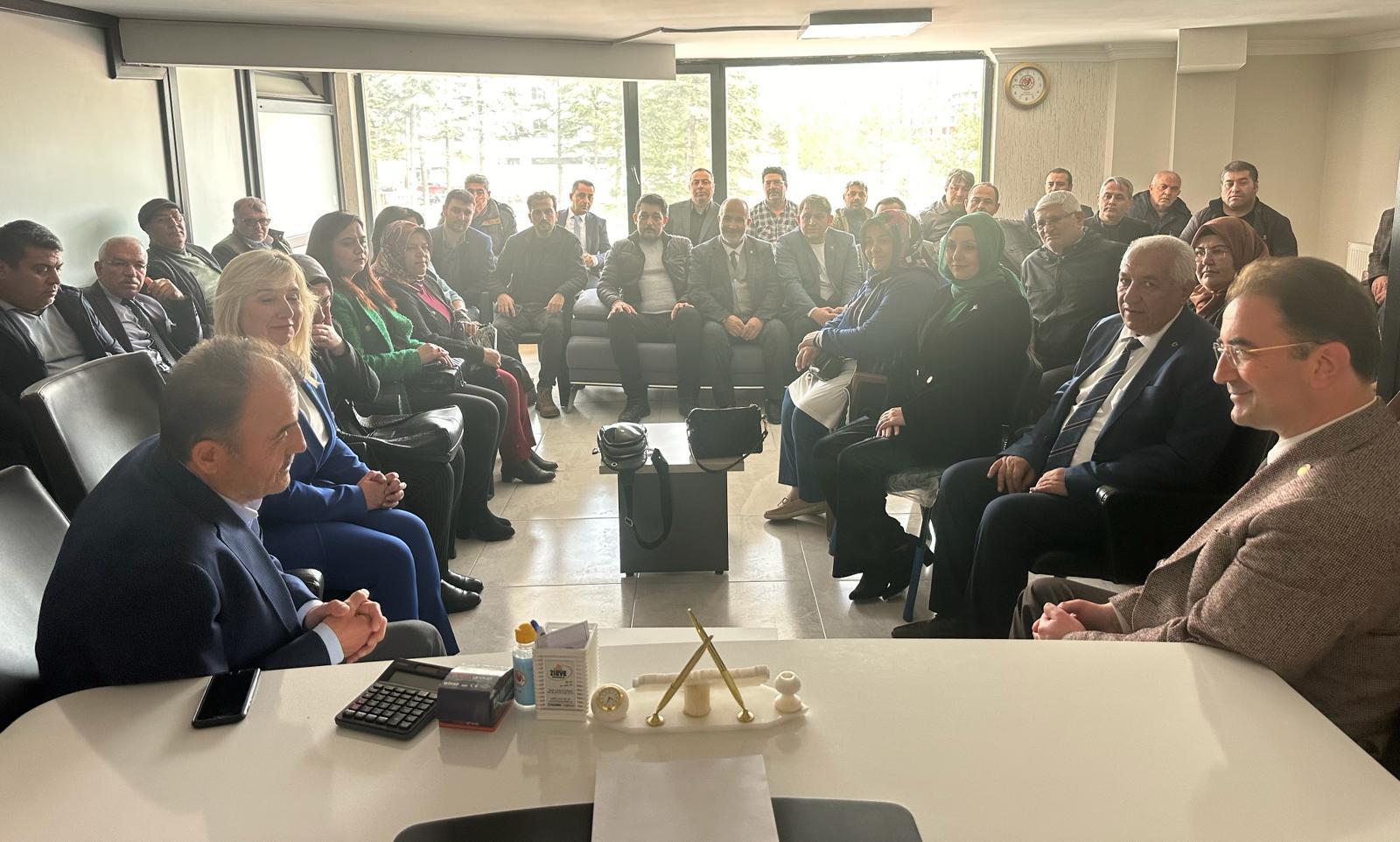 TÜM AFYONKARAHİSARLILARI "MANTIKLI DEĞİŞİM YÜRÜYÜŞÜ"NE BEKLİYORUZ