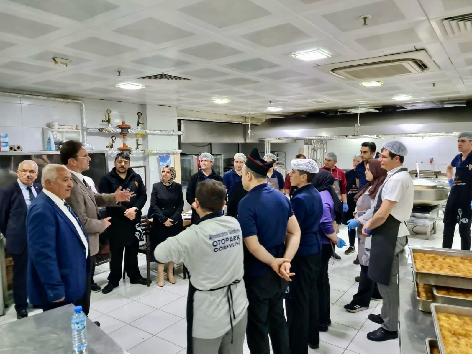 TÜM AFYONKARAHİSARLILARI "MANTIKLI DEĞİŞİM YÜRÜYÜŞÜ"NE BEKLİYORUZ
