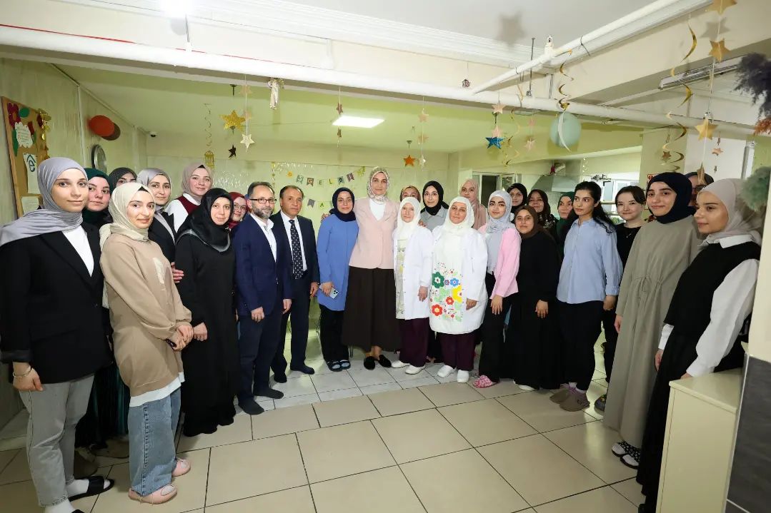 Vali Yiğitbaşı ve Rektör Karakaş, İftar Programına Katıldı