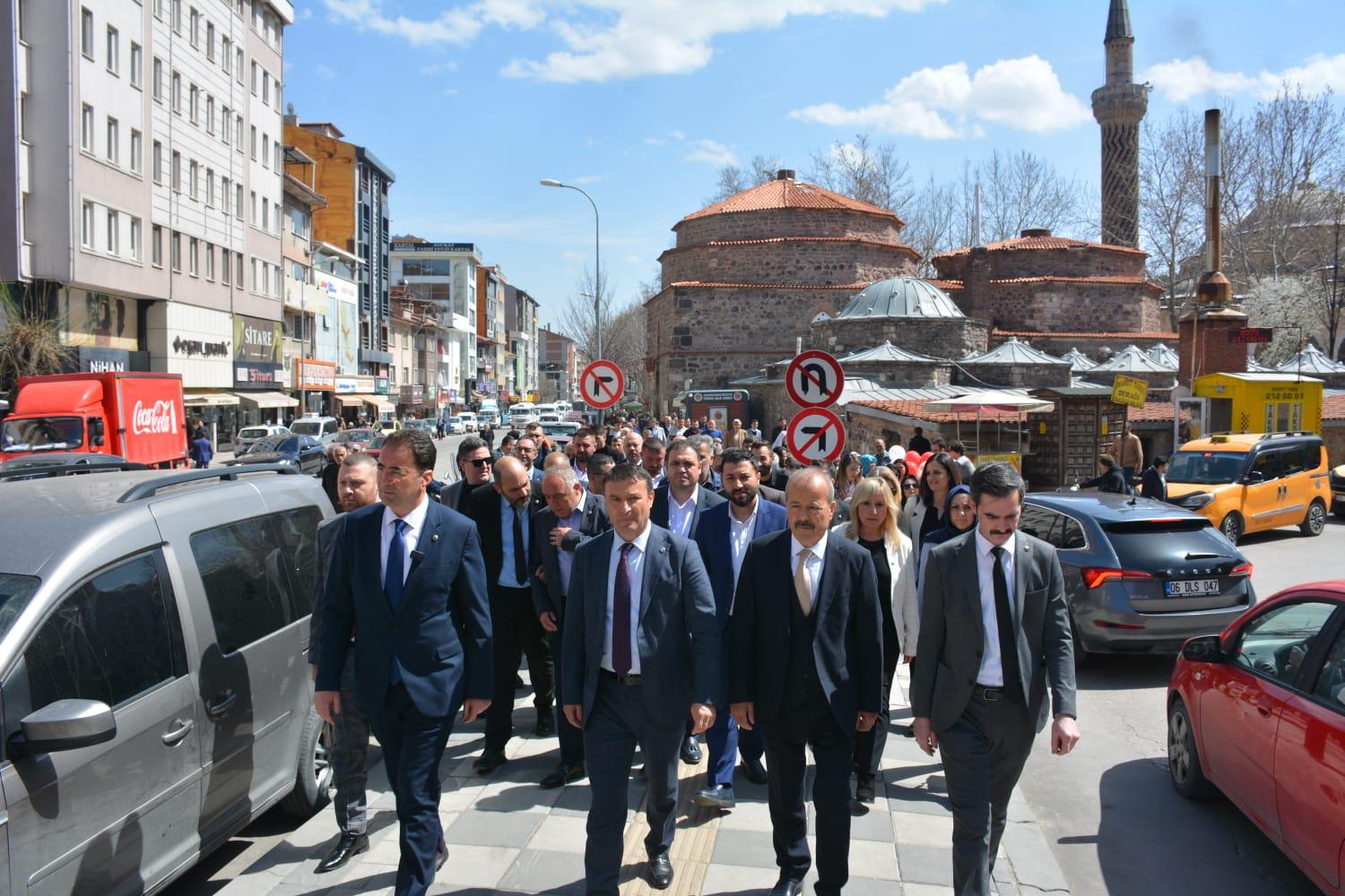 MHP'li Küçükkurt ''Afyon İki Kutuplu Siyasete Mahküm Değil''