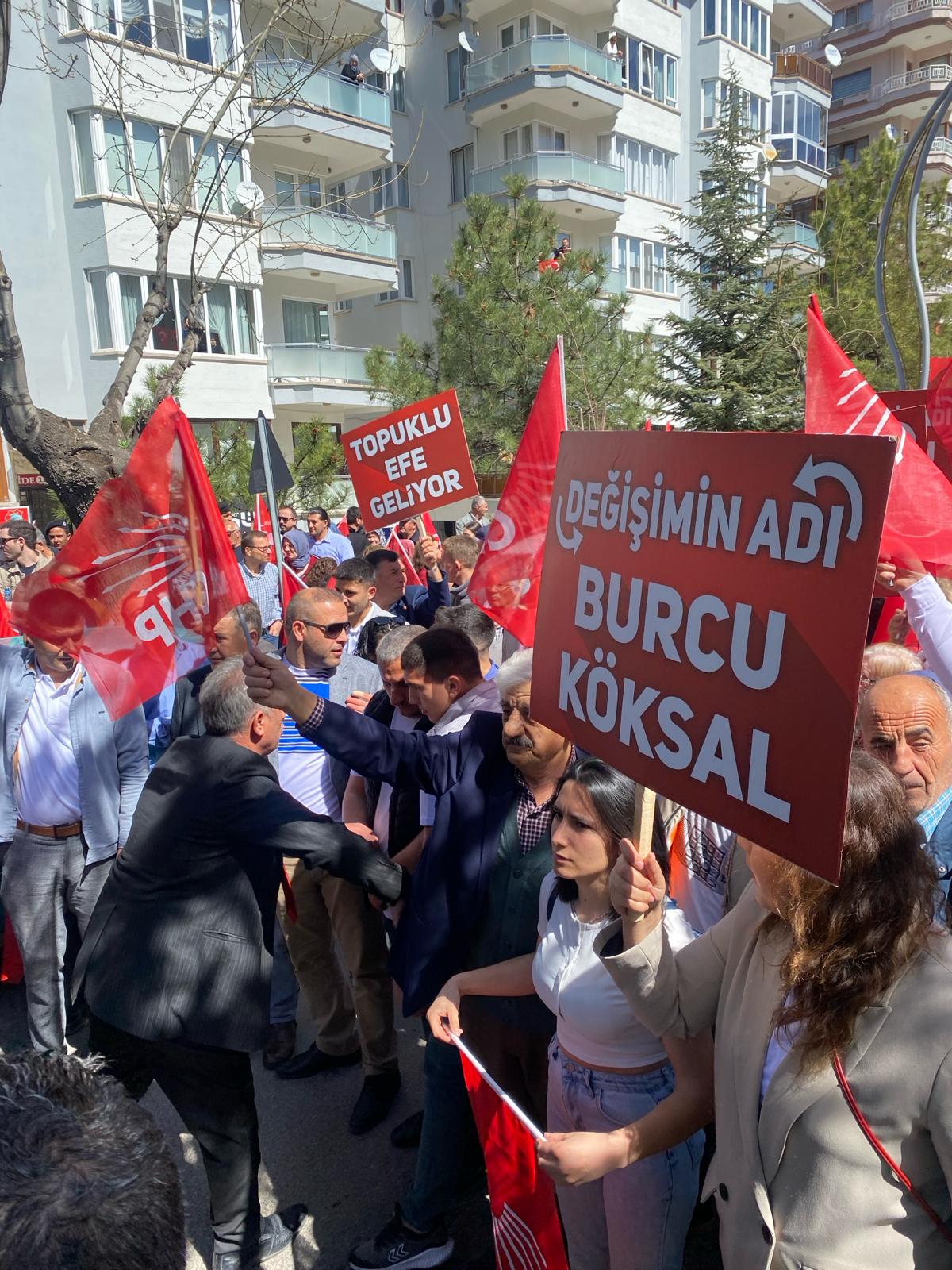 BURCU KÖKSAL'IN SEÇİM YÜRÜYÜŞÜ BAŞLADI