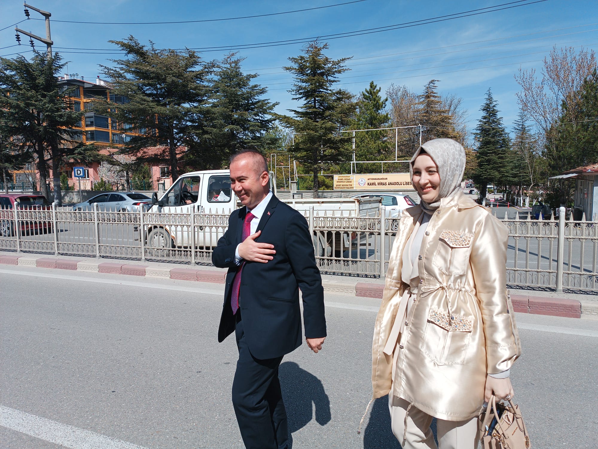 Uluçay Sevgiyle Karşılandı