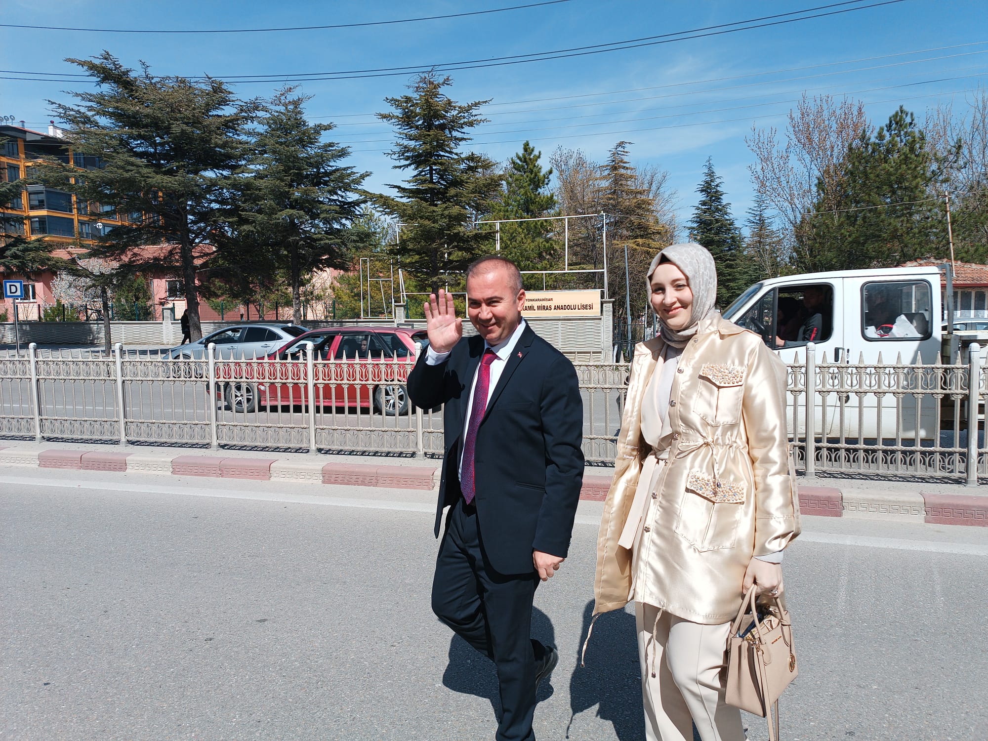 Uluçay Sevgiyle Karşılandı