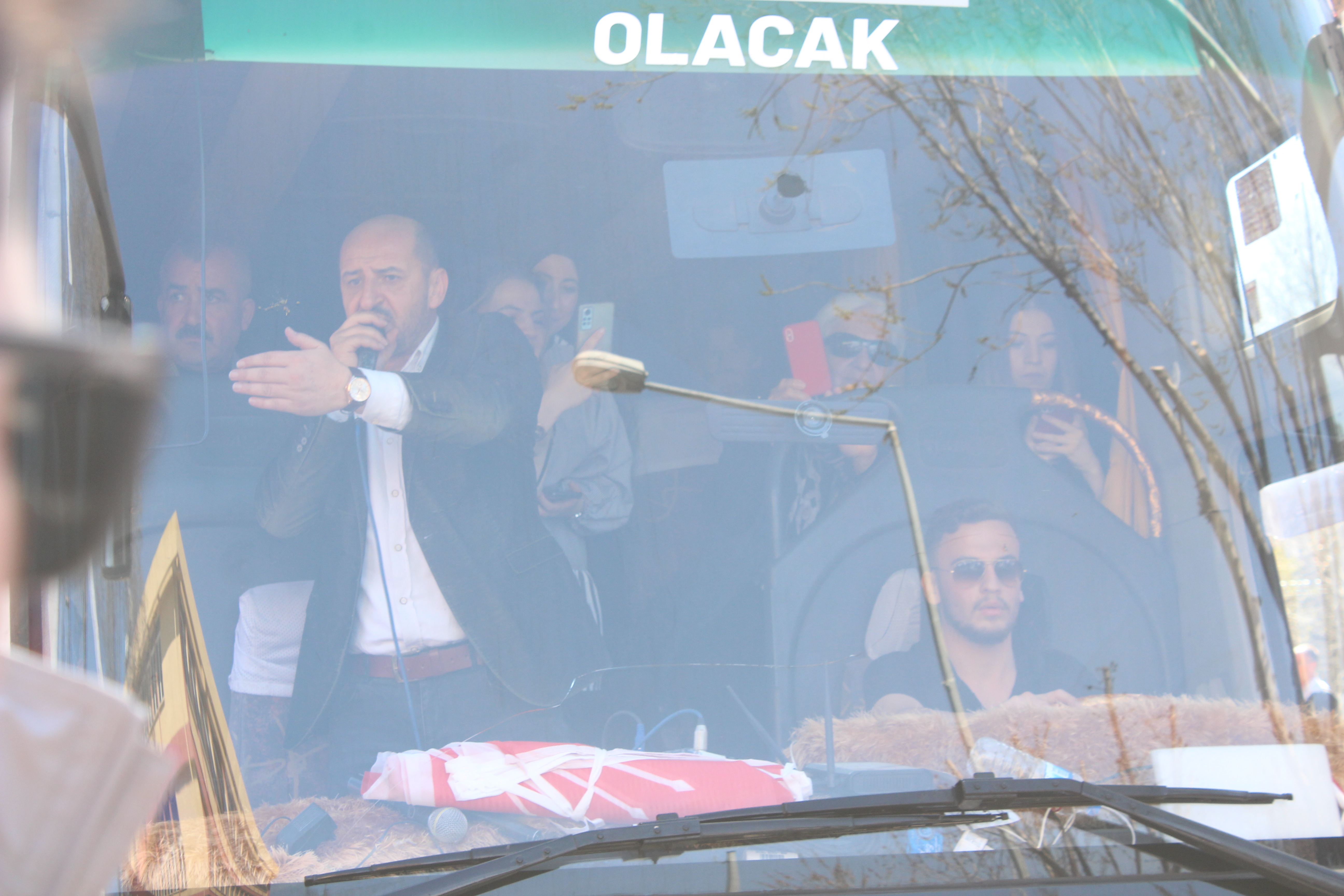Değişim Rüzgarı Afyonkarahisar'da: CHP'nin İddialı Yürüyüşü!