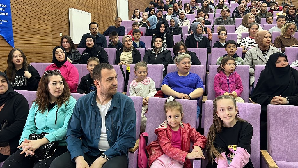 BAKAN GÖKTAŞ: "ÇOCUKLARIMIZIN CANI ÇOK KIYMETLİ"