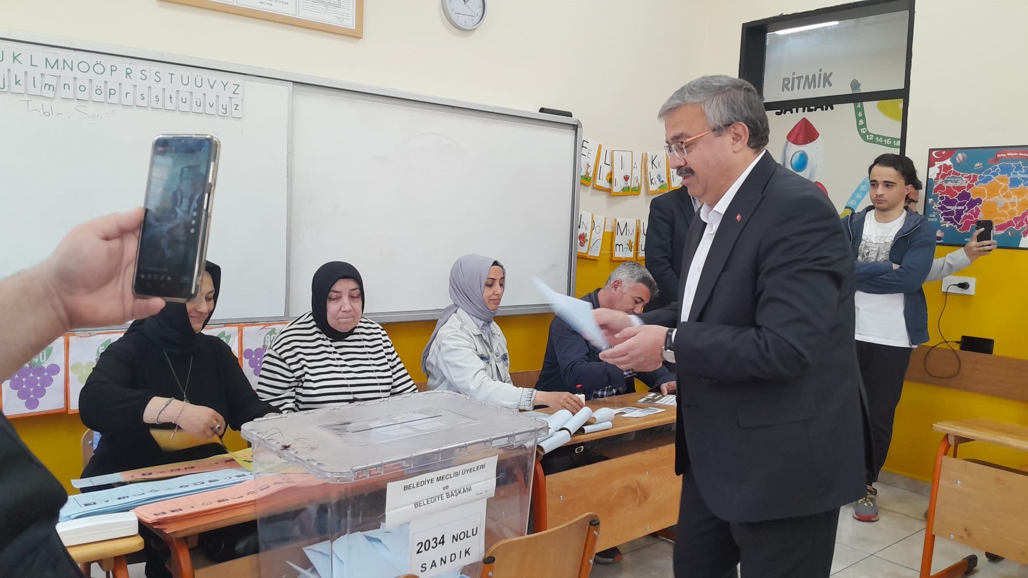Ak Parti Milletvekili İbrahim Yurdunuseven