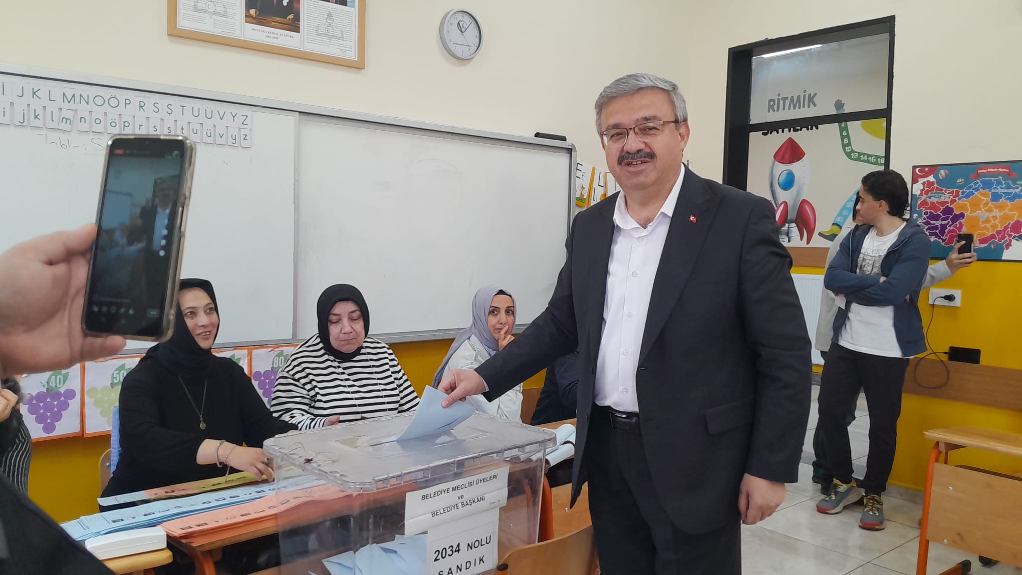 Ak Parti Milletvekili İbrahim Yurdunuseven