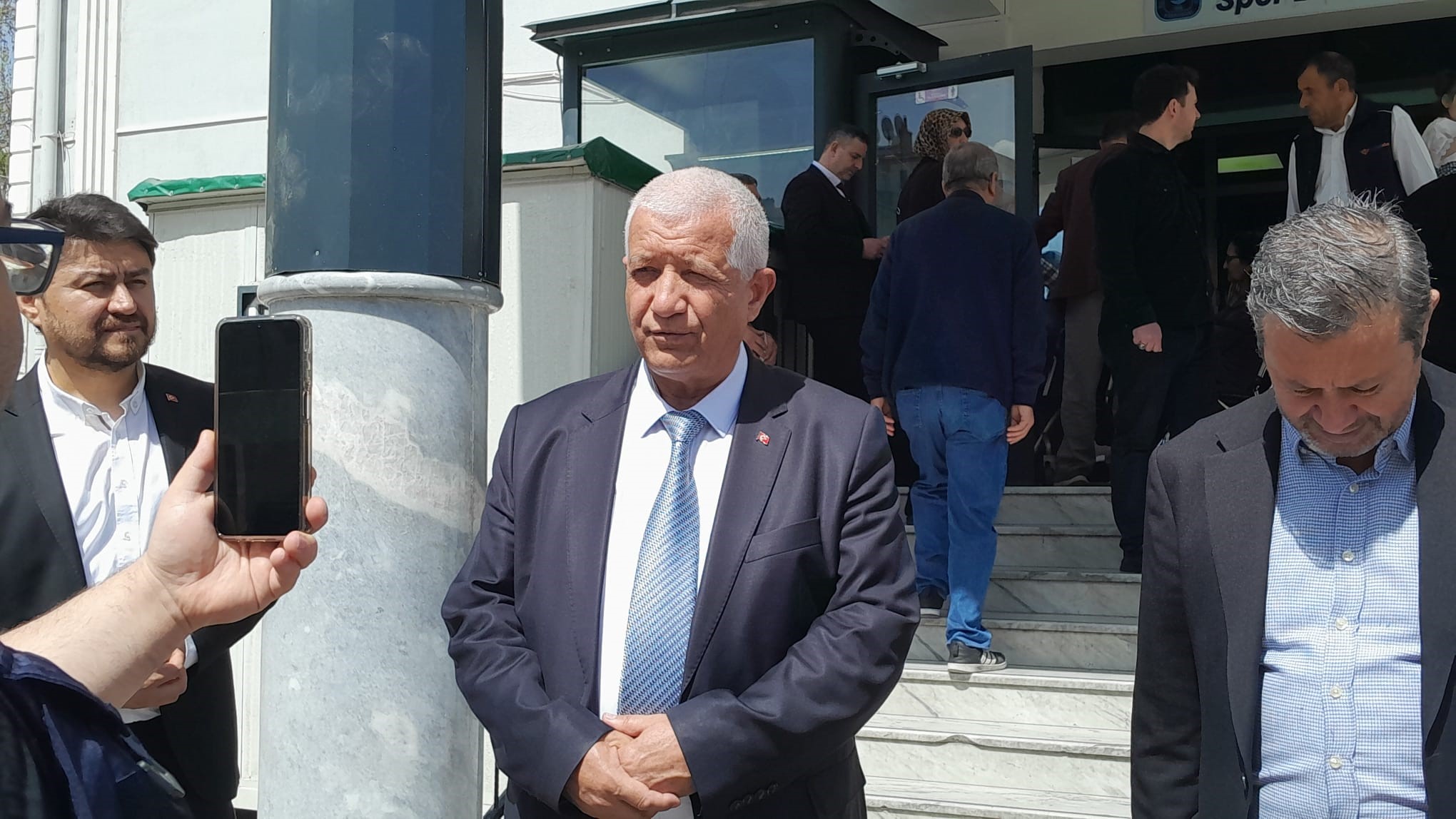 AK Parti Afyonkarahisar İl Başkanı Menteş Oyunu Kullandı Ve Açıklamalarda Bulundu