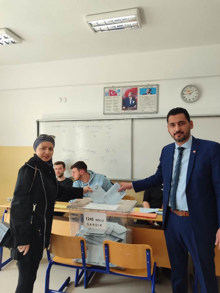 "DEMOKRATİK HAKLARIMIZI KULLANMAK İÇİN BİR ARAYA GELDİK"