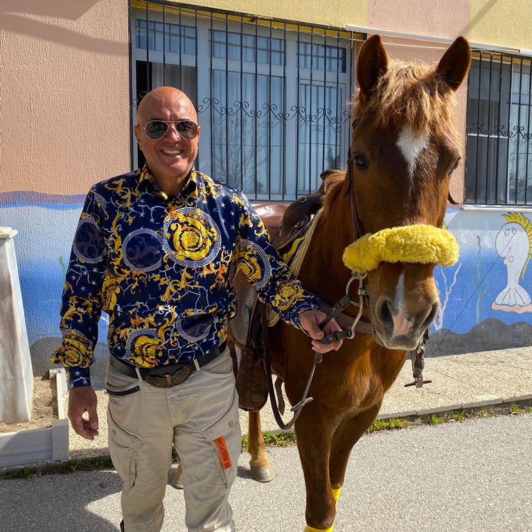 ATIYLA SANDIK BAŞINA GİTTİ