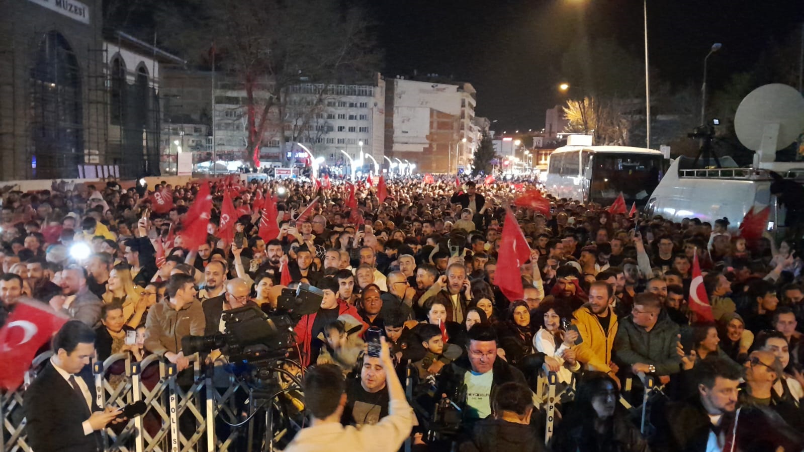 KÖKSAL ZAFERİ ZAFER MEYDANI’NDA KUTLAYACAK