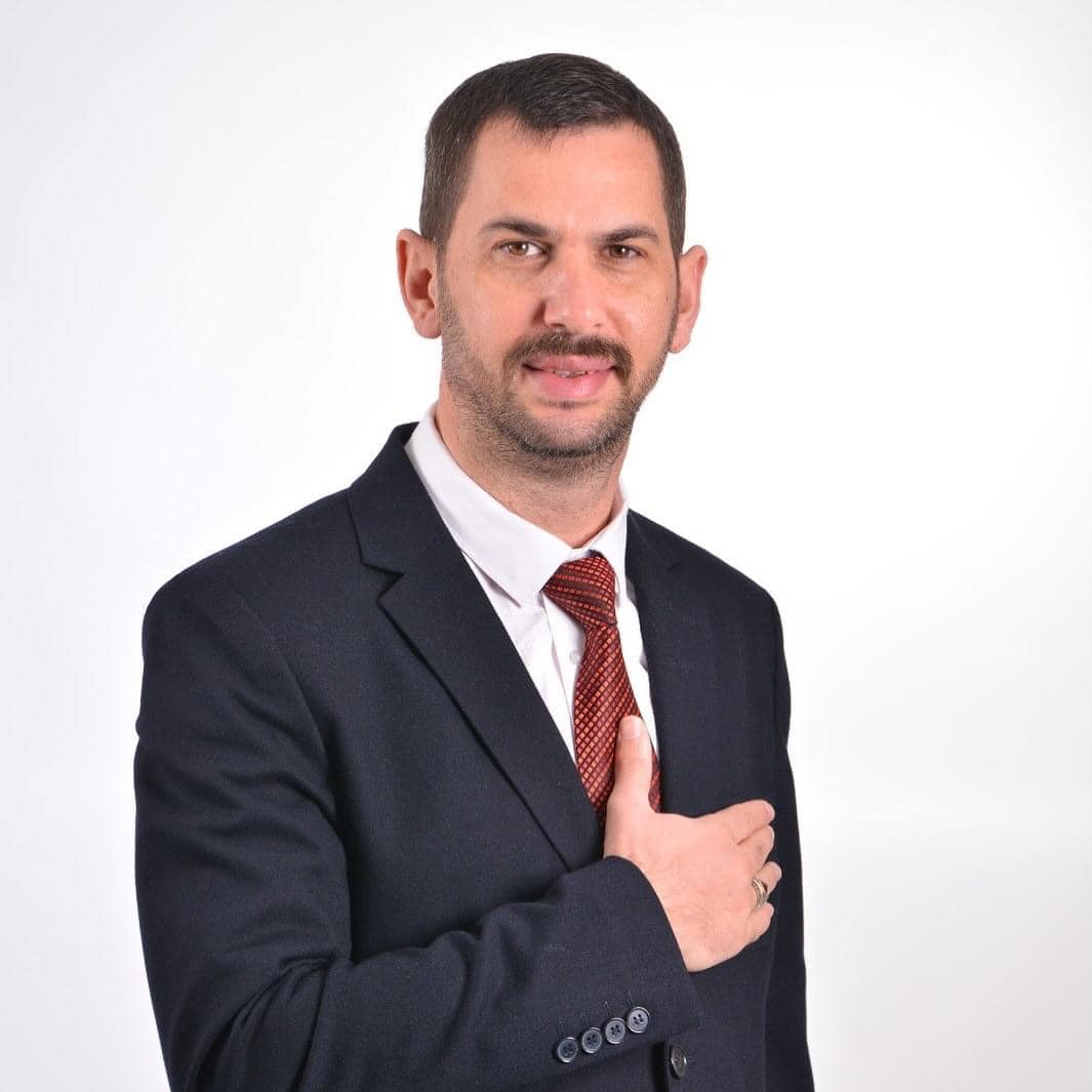 “SEÇMEN YORULMUŞ VE DEĞİŞİM İSTİYORDU”