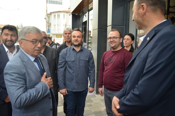Şuhut'ta MHP Bayrağı Devraldı. Başkan Özşakın ''Adil Olacağız Emanete Sahip Çıkacağız''