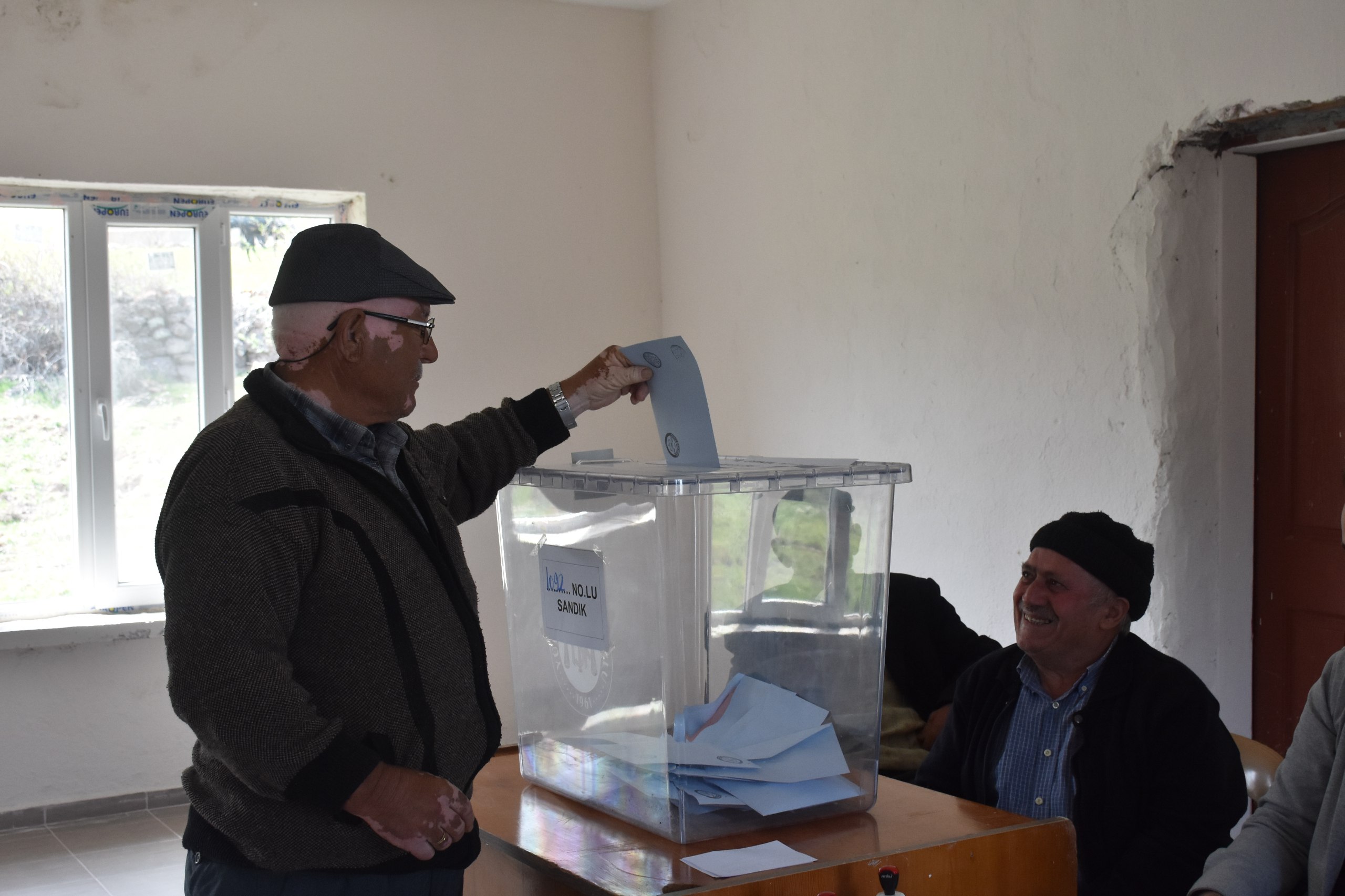 18 Seçmenli Köyün Muhtarı Yedinci Dönemde De Seçimi Kazandı