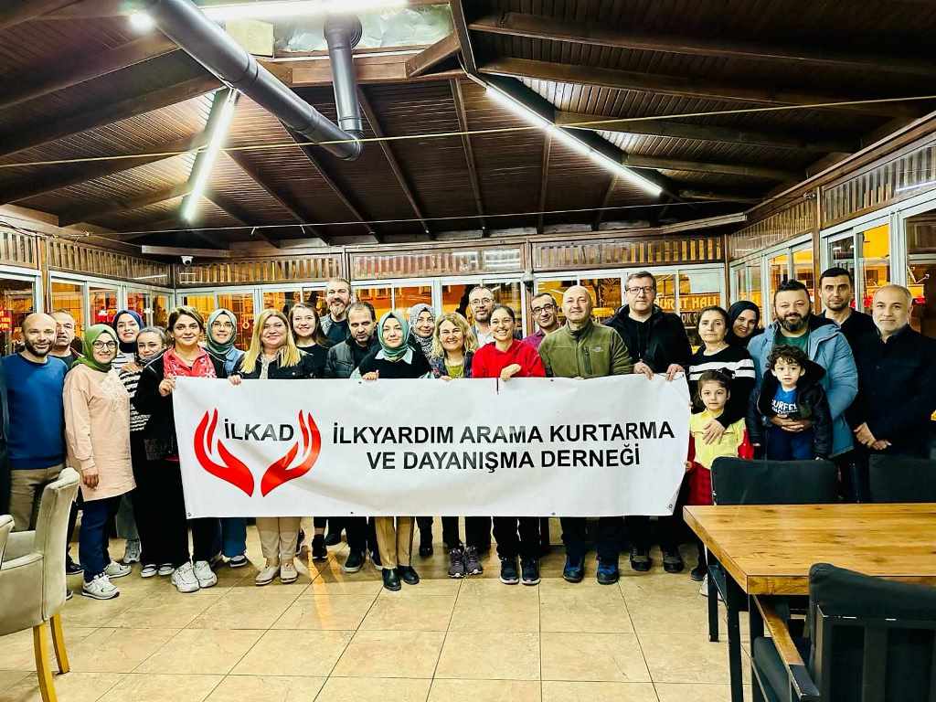 İLKAD İFTARDA BULUŞTU