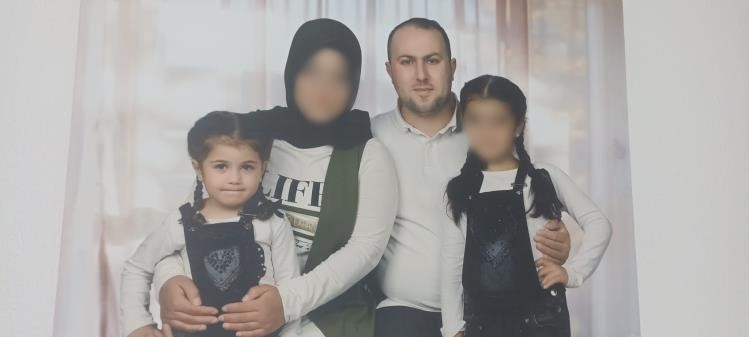 Baba Dehşeti: 1 Kızını Öldürdü, Diğerini Yaraladı