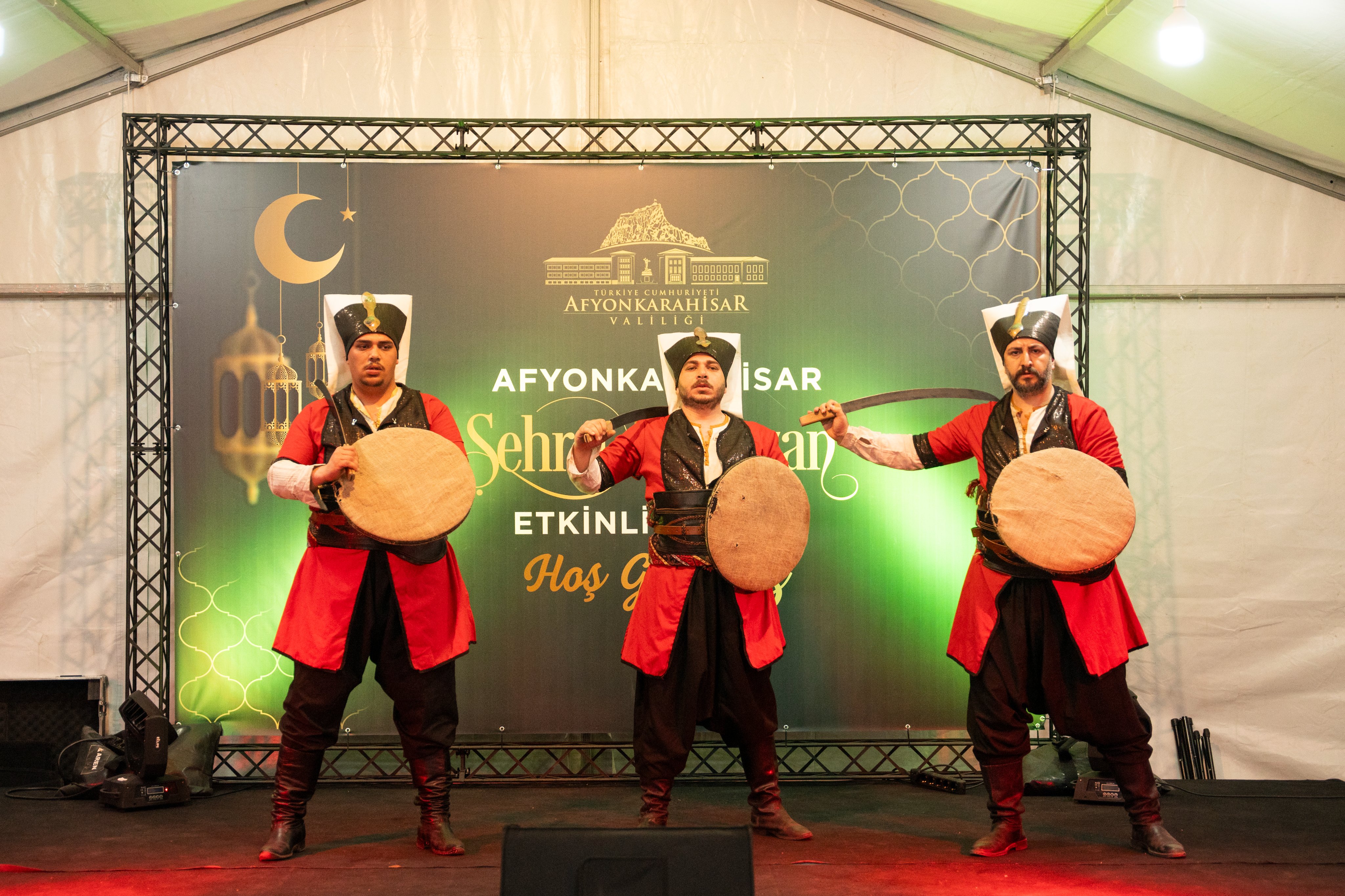 On Bir Ayın Sultanı Afyon'da Dolu Dolu Yaşanıyor