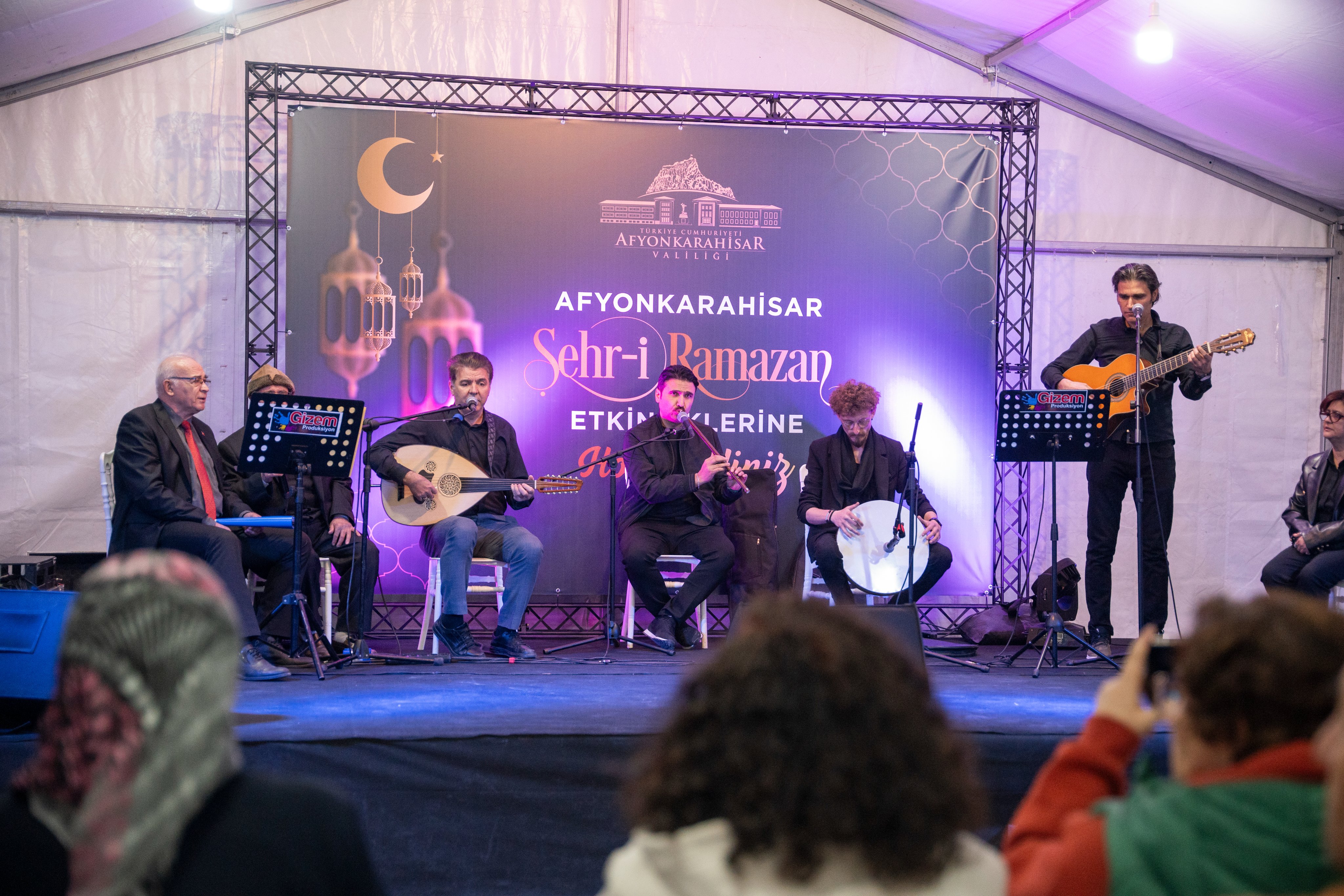 On Bir Ayın Sultanı Afyon'da Dolu Dolu Yaşanıyor