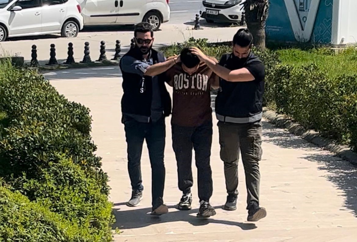 Polise Sosyal Medyadan Meydan Okudu, Soluğu Karakolda Aldı