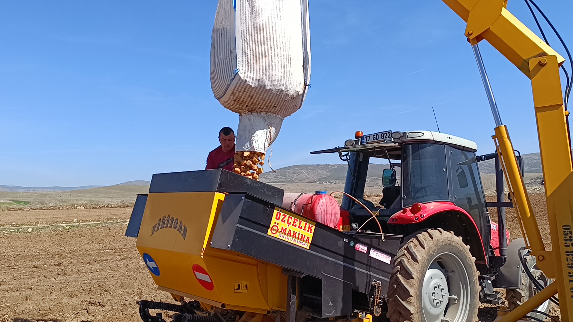 Afyonkarahisar'da Patates Ekimi Başladı