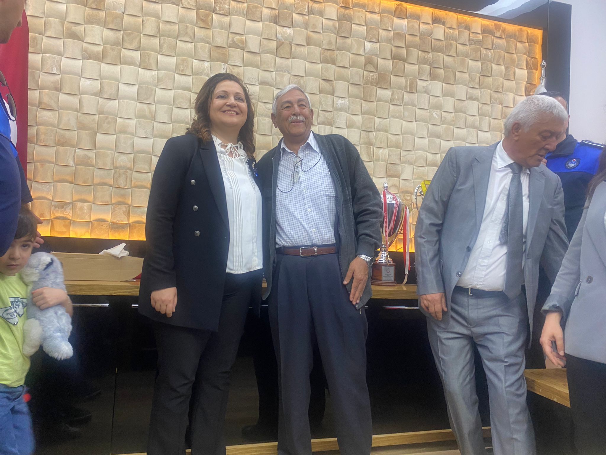 Makamının Kapılarını Afyonlulara Açtı