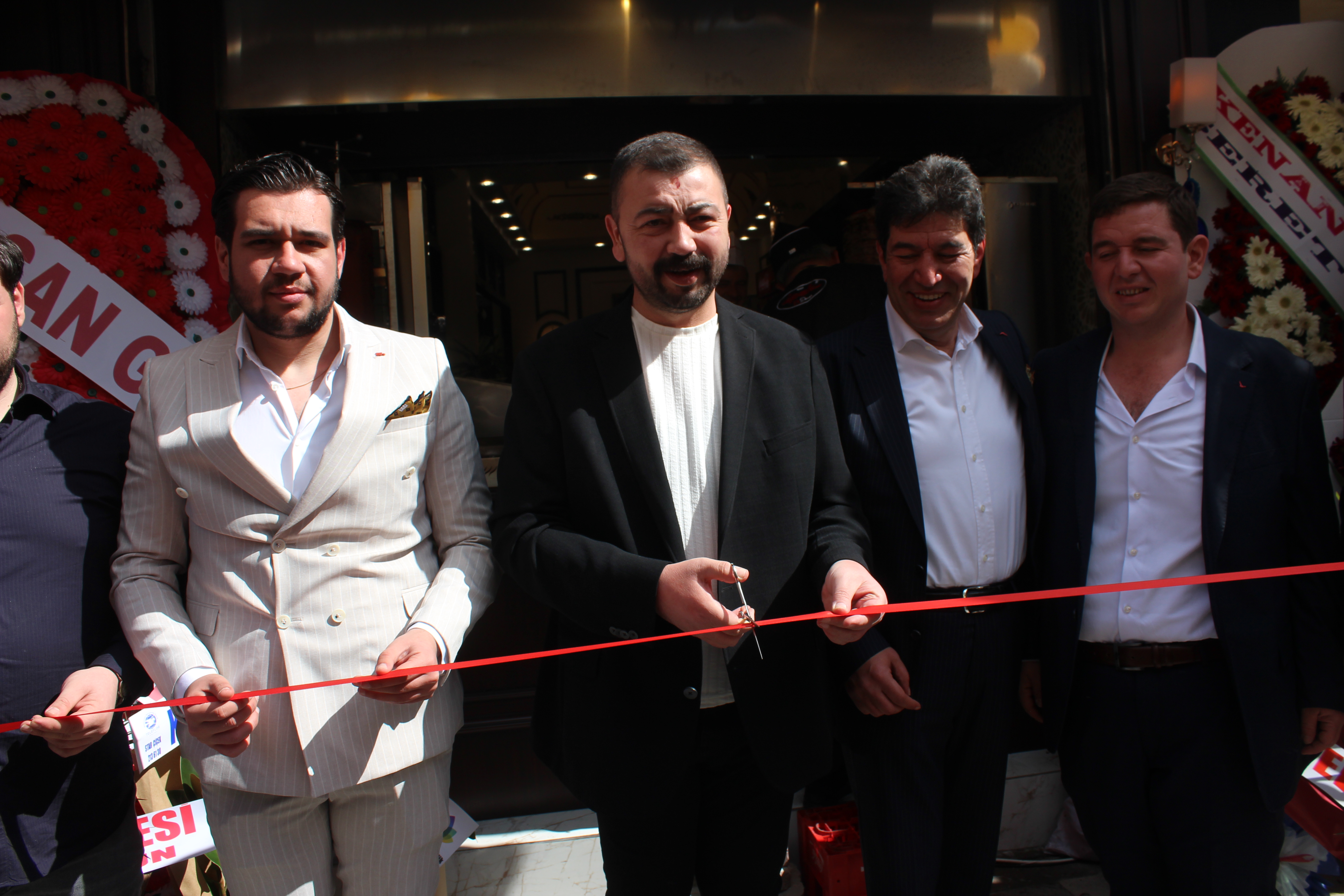 İPEK ET DÖNER, GASTRONOMİ ŞEHRİ AFYON'DA AÇILDI