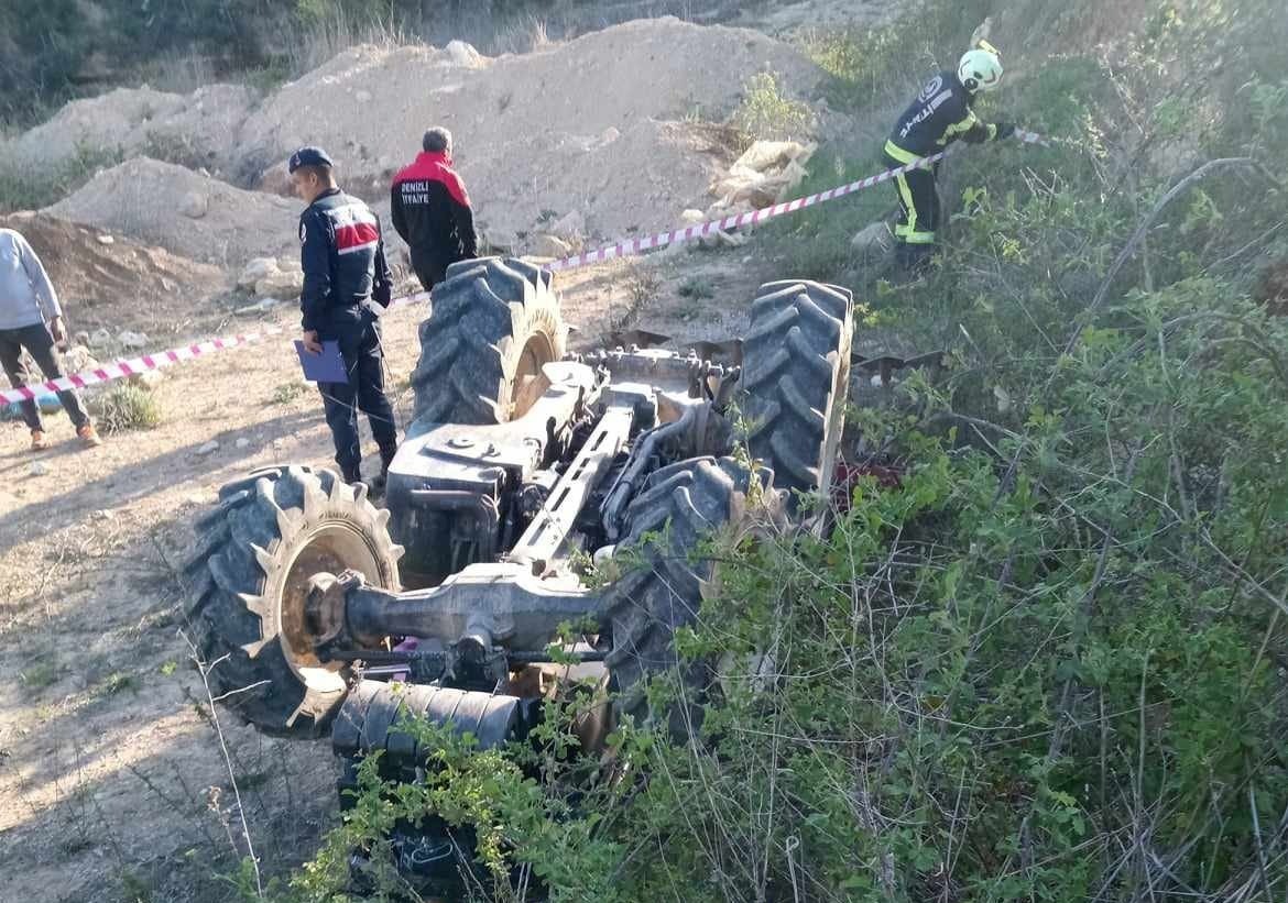 Kontrolden Çıkan Traktör Devrildi!