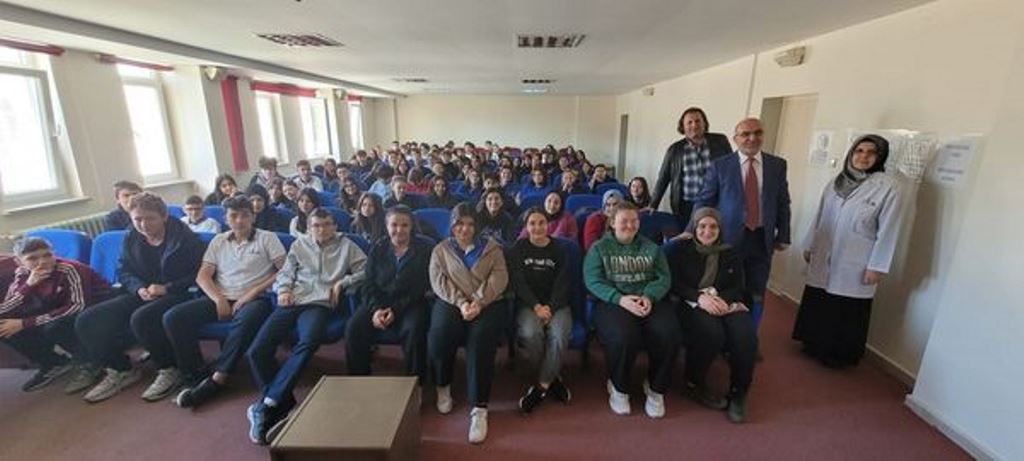 ÖĞRENCİLERDEN GAZZE İÇİN ANLAMLI BAĞIŞ