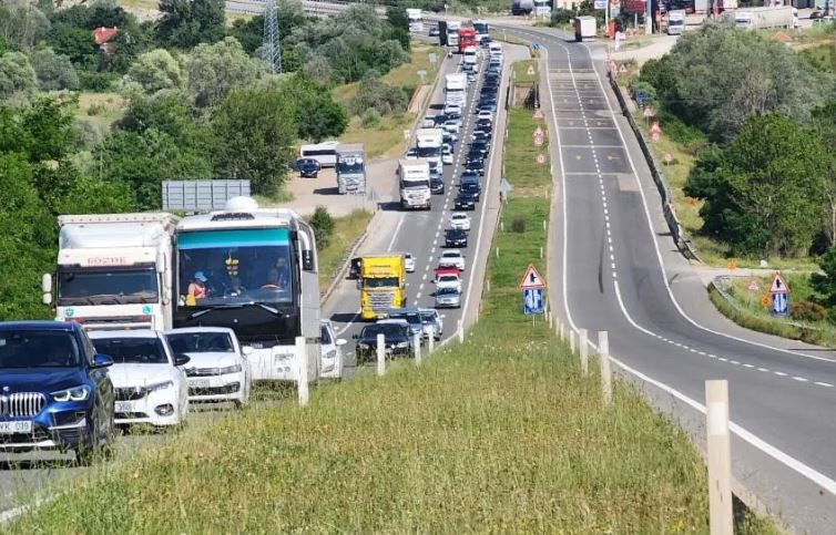 BAYRAMDA SEVDİKLERİNİZE ULAŞMAK İÇİN ARAÇ BAKIMINIZI YAPTIRIN