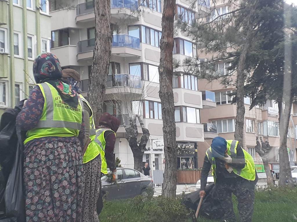 BAYRAM COŞKUSU ÖNCESİ AFYONKARAHİSAR'DA BÜYÜK HAZIRLIK