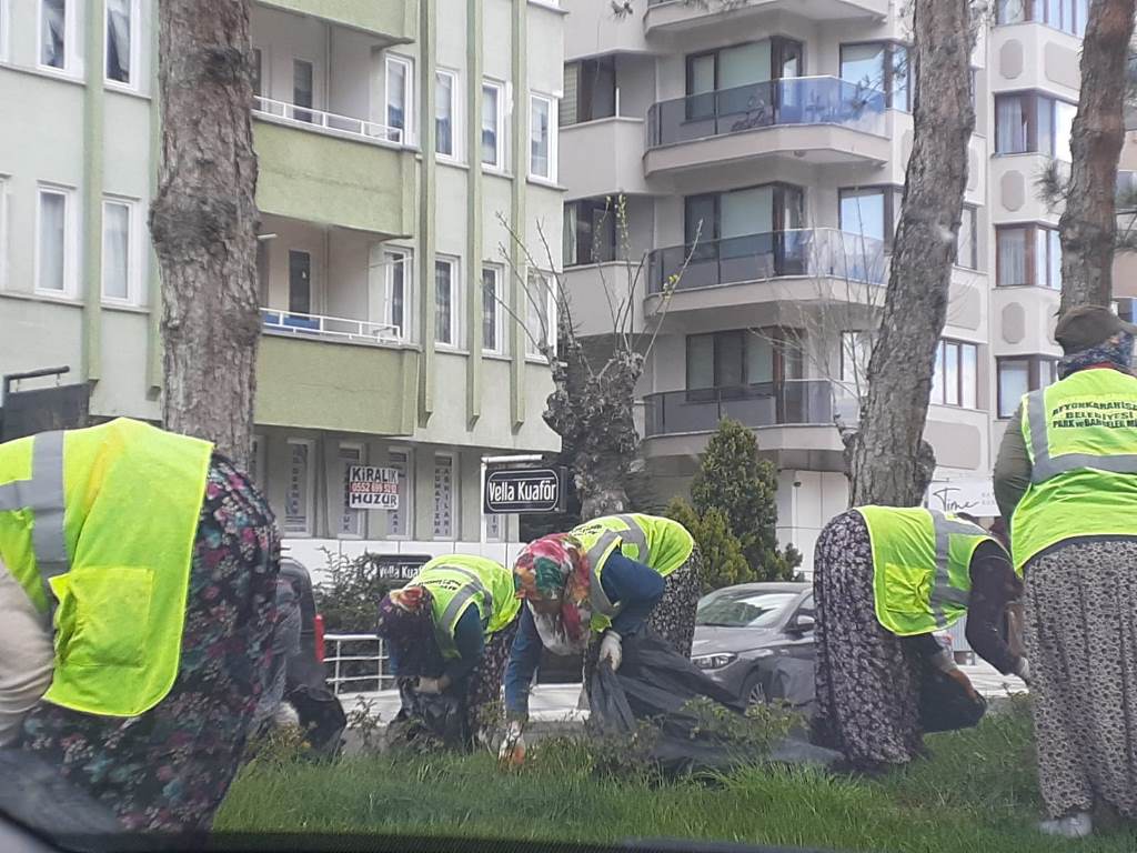 BAYRAM COŞKUSU ÖNCESİ AFYONKARAHİSAR'DA BÜYÜK HAZIRLIK