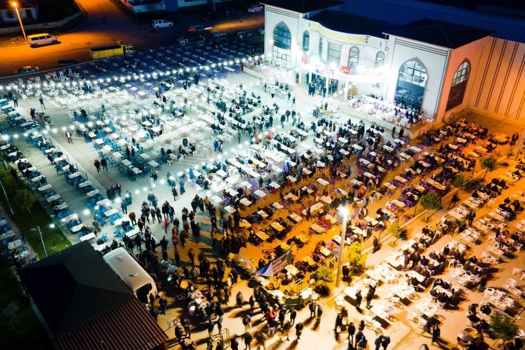 MİLLETVEKİLİ ARSLAN İFTAR PROGRAMINA KATILDI